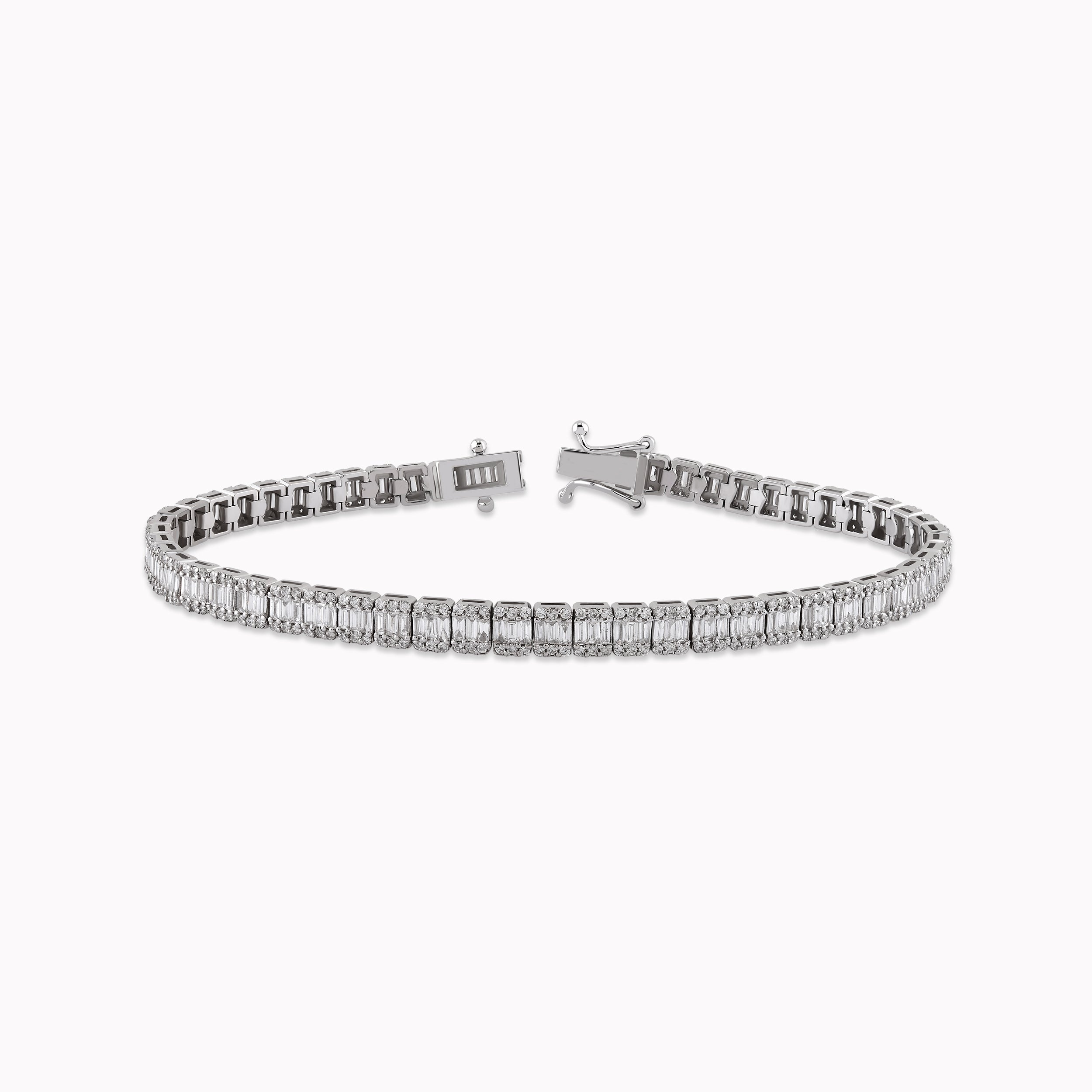 Bratara Tennis Aur Alb 14K cu Diamante 3.69ct