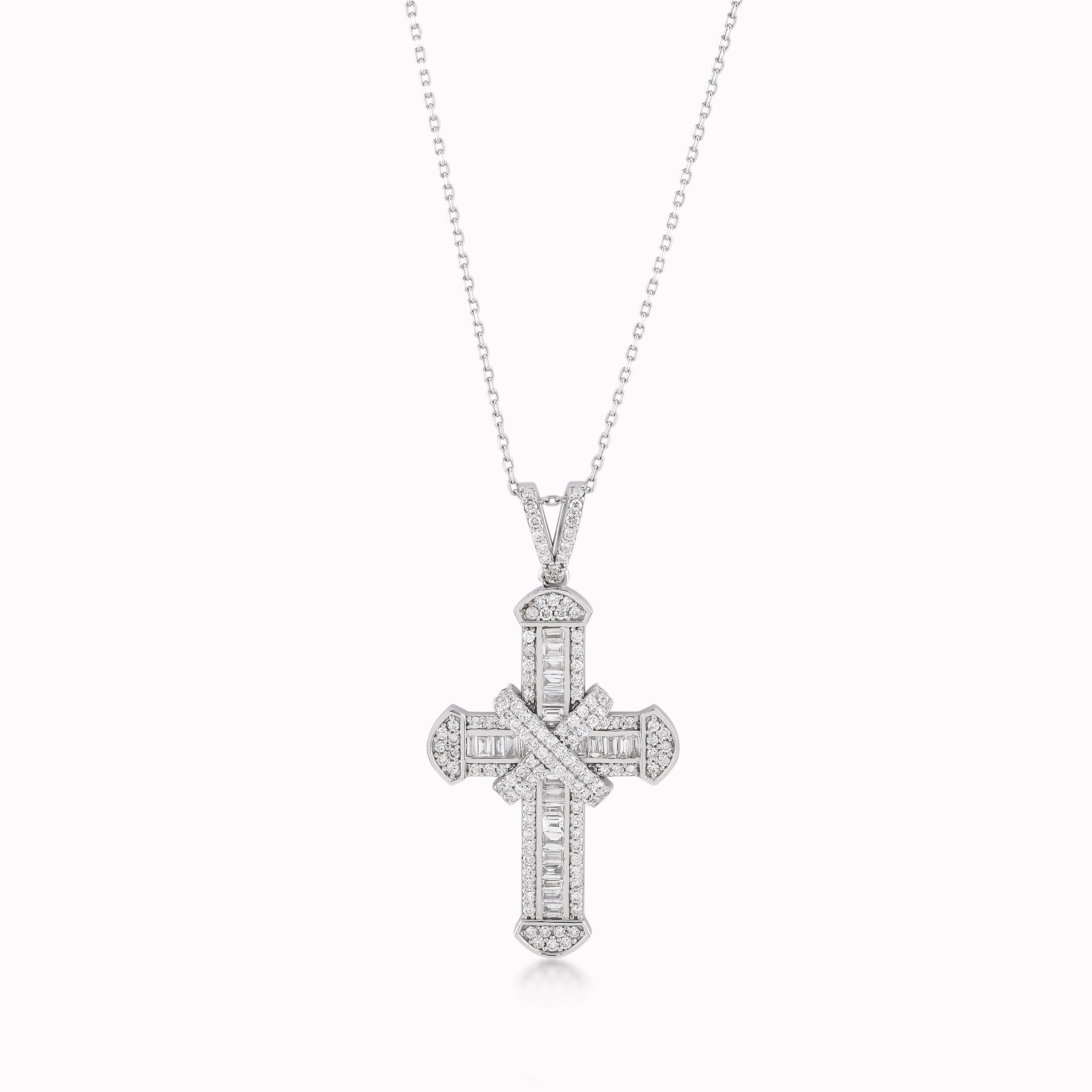 Lant Cu Pandantiv Cruce Aur Alb 14K cu Diamante de 1.21ct